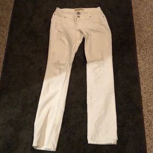 Garage destroyed skinny jeans